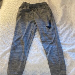 Boys Nike Therma Dri-fit Sweatpants